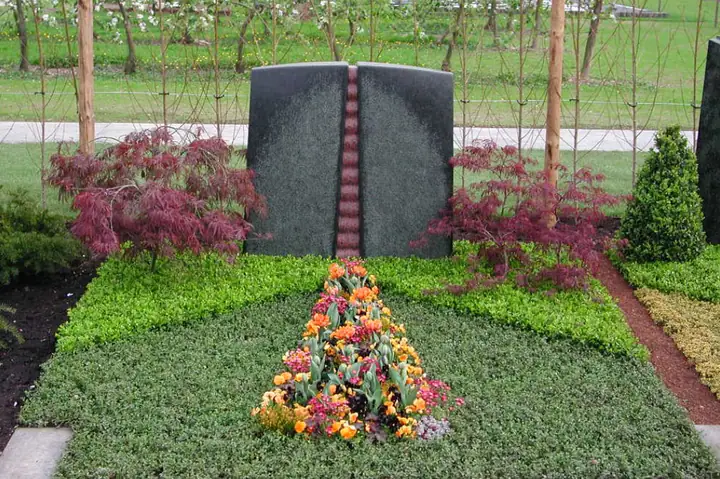 Frühling / gemischtes Frühlingsbeet als Wechselbepflanzung